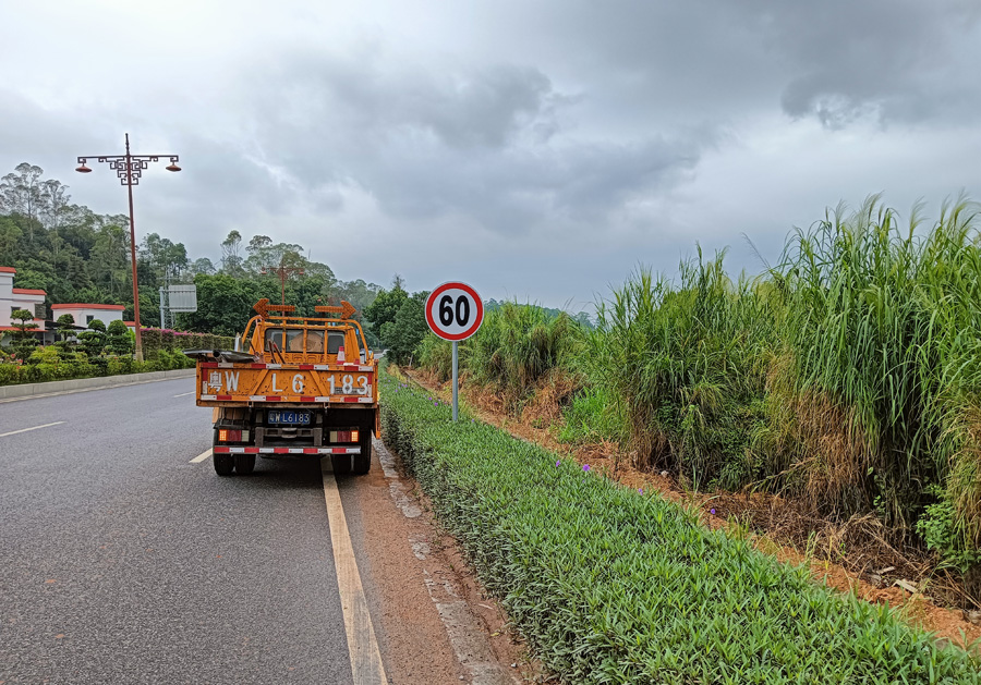 图7：省道S276线车岗圩至黄岗立交桥增设限速标志牌.jpg