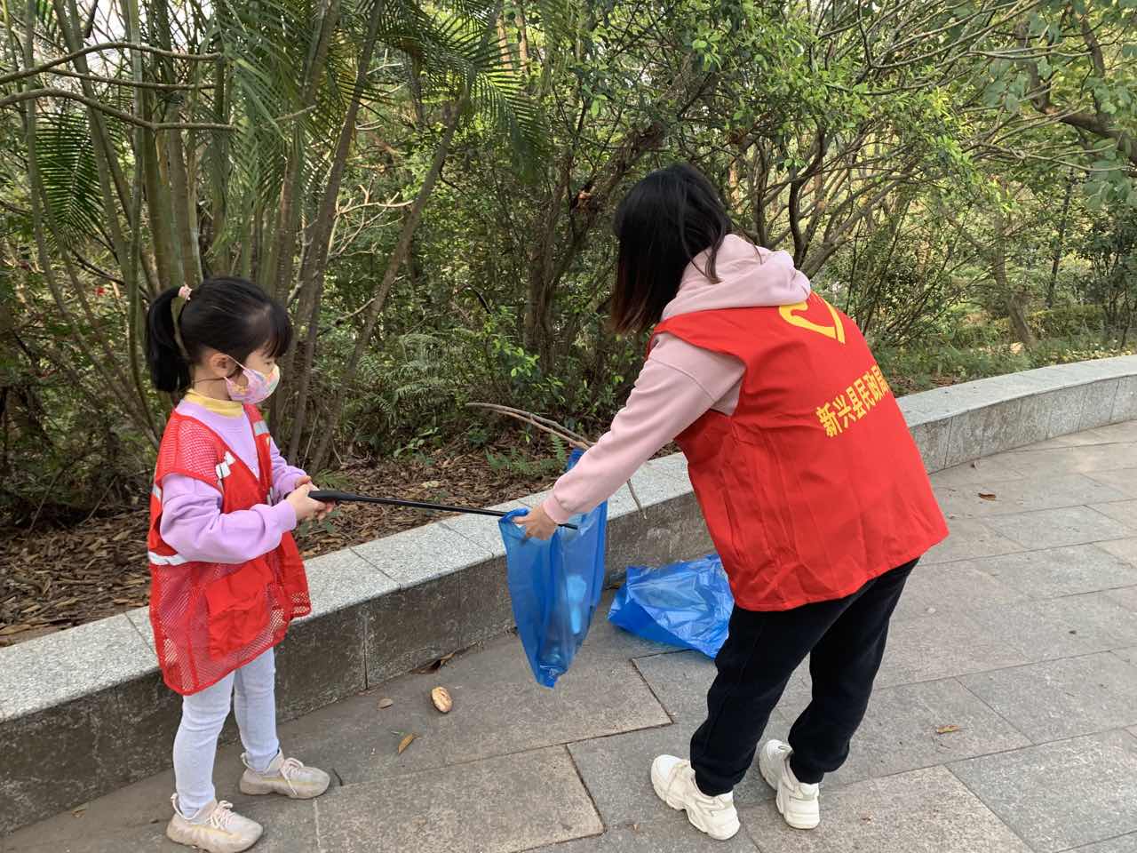 2023.03.05 捡跑公益环保活动4.jpg
